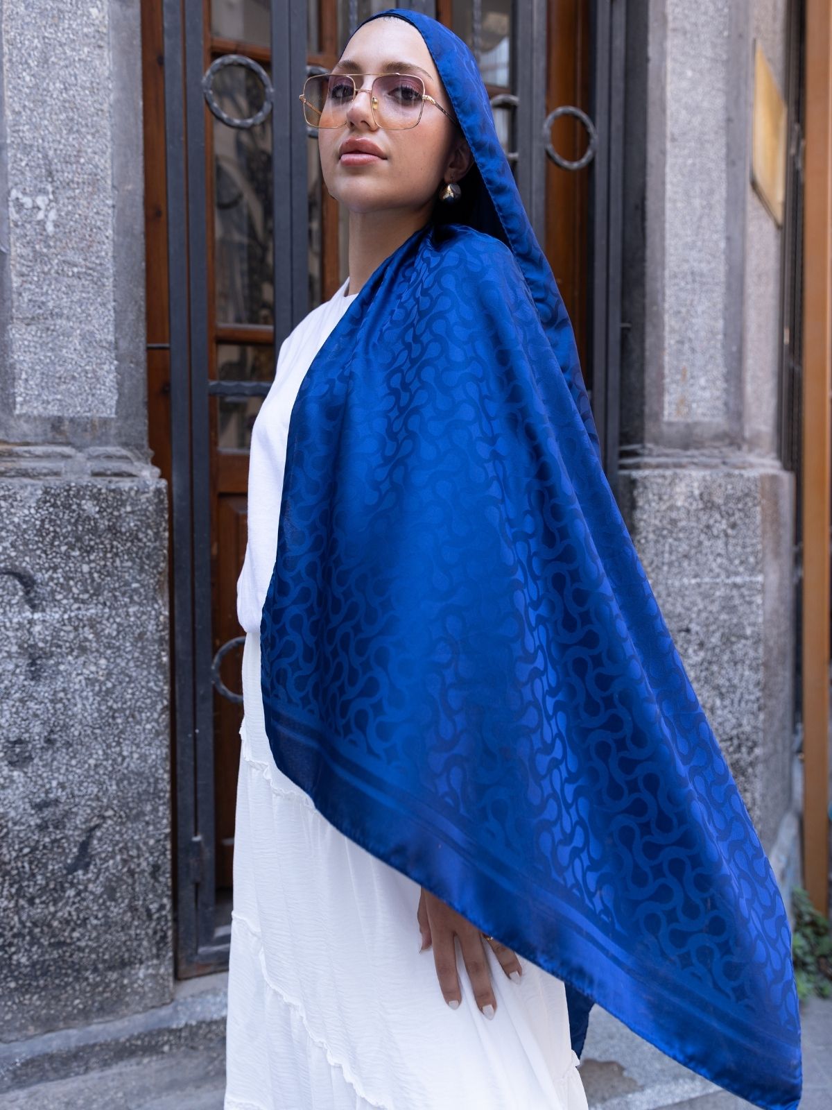 Bloom Desen Pamuk İpeksi Jakar Şal - İndigo - Görsel 4