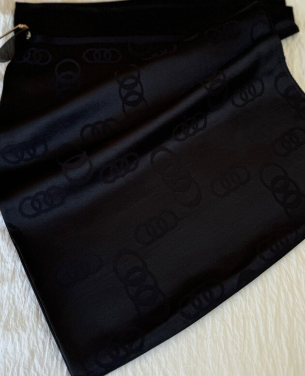 Halka Desen Parlak Jakar Şal - Siyah