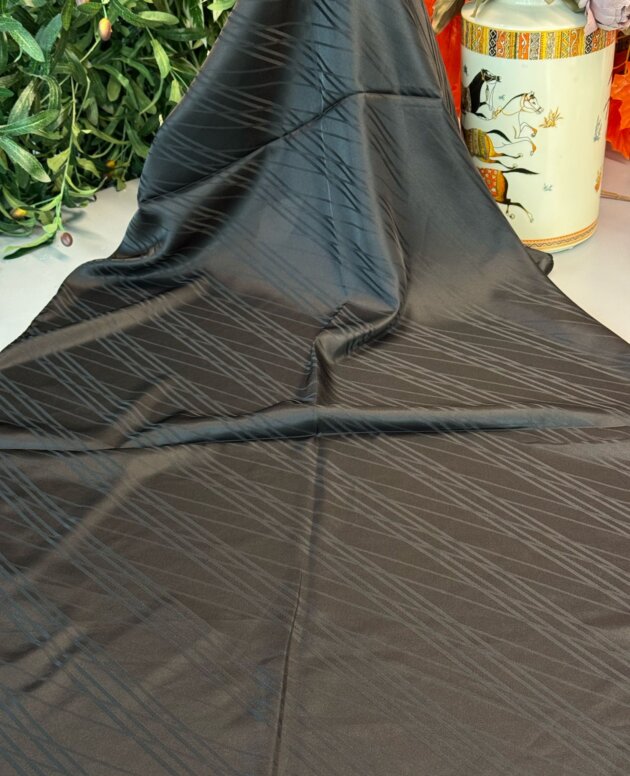 Baklava Desen İthal Pamuk Jakar İpek Şal - SİYAH