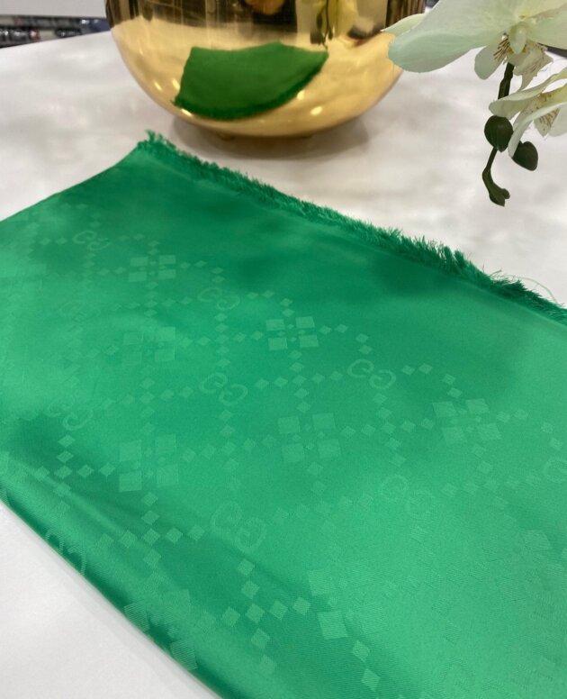 Gucci İpeksi Jakar Şal - Benetton