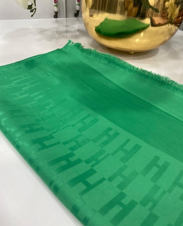 Hermes İpeksi Jakar Şal - Benetton