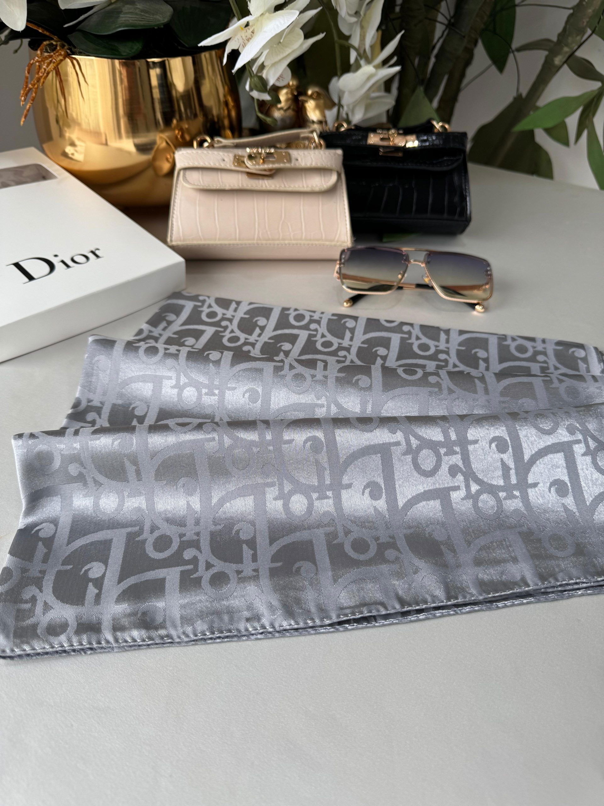 Dior Parlak İpeksi Jakar Şal 44121 - Gri