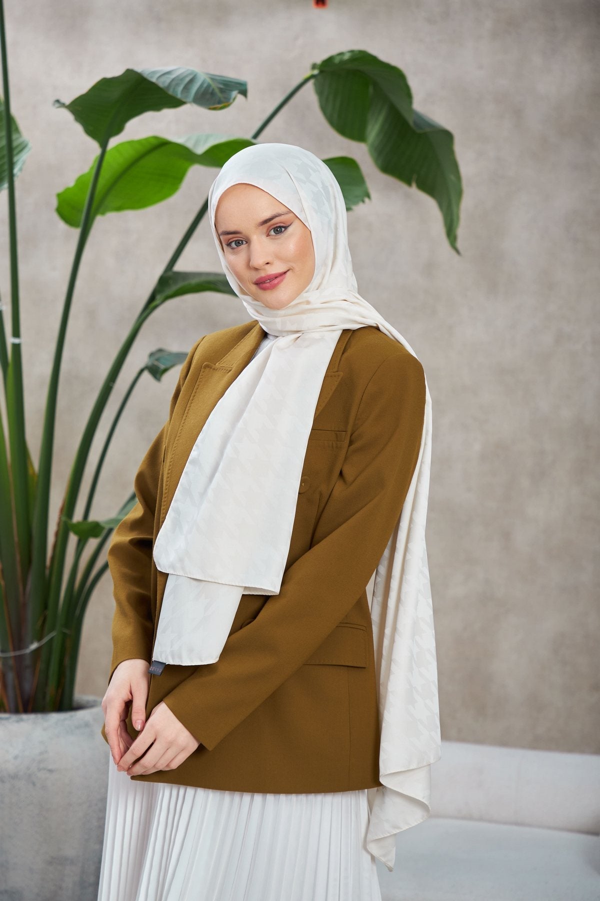 Kazayağı Desen Jakar Şal - Ekru