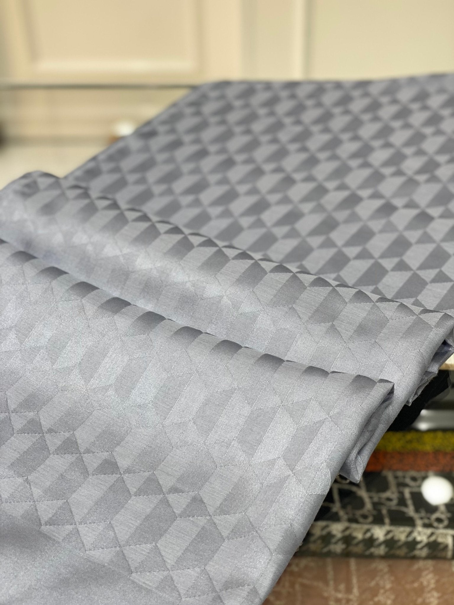 Qoza Desen İpeksi Jakar Şal - Gri